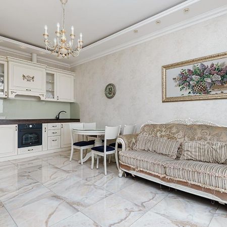 أوديسا Greek Street Deluxe Apartment المظهر الخارجي الصورة