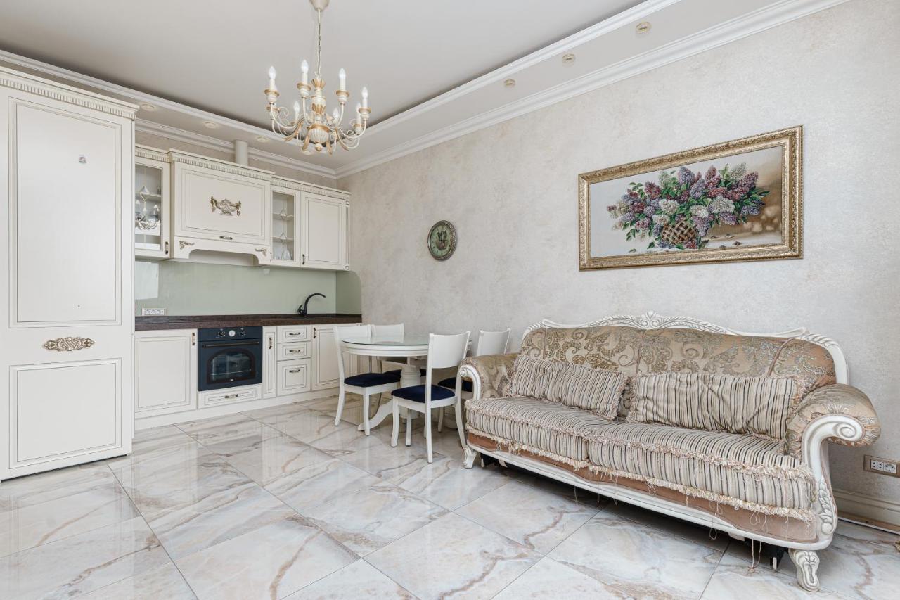 أوديسا Greek Street Deluxe Apartment المظهر الخارجي الصورة