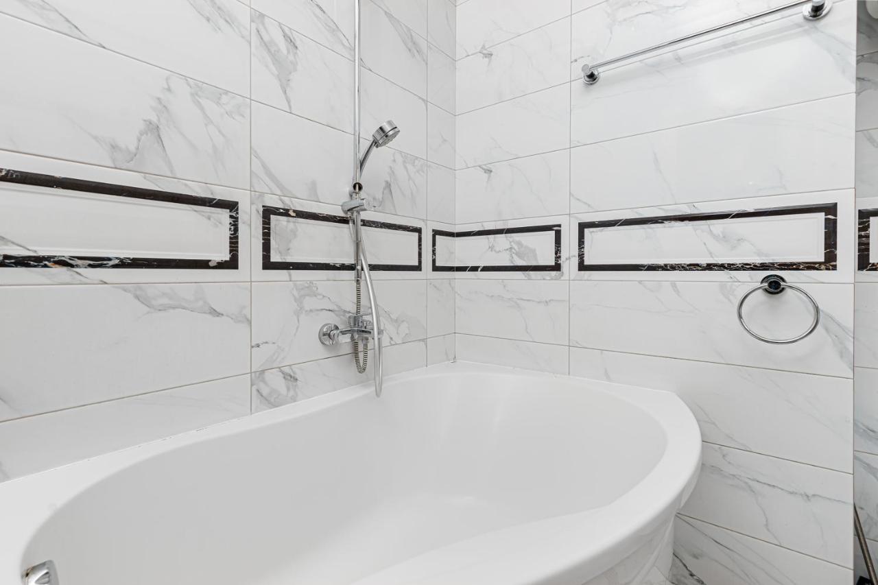 أوديسا Greek Street Deluxe Apartment المظهر الخارجي الصورة